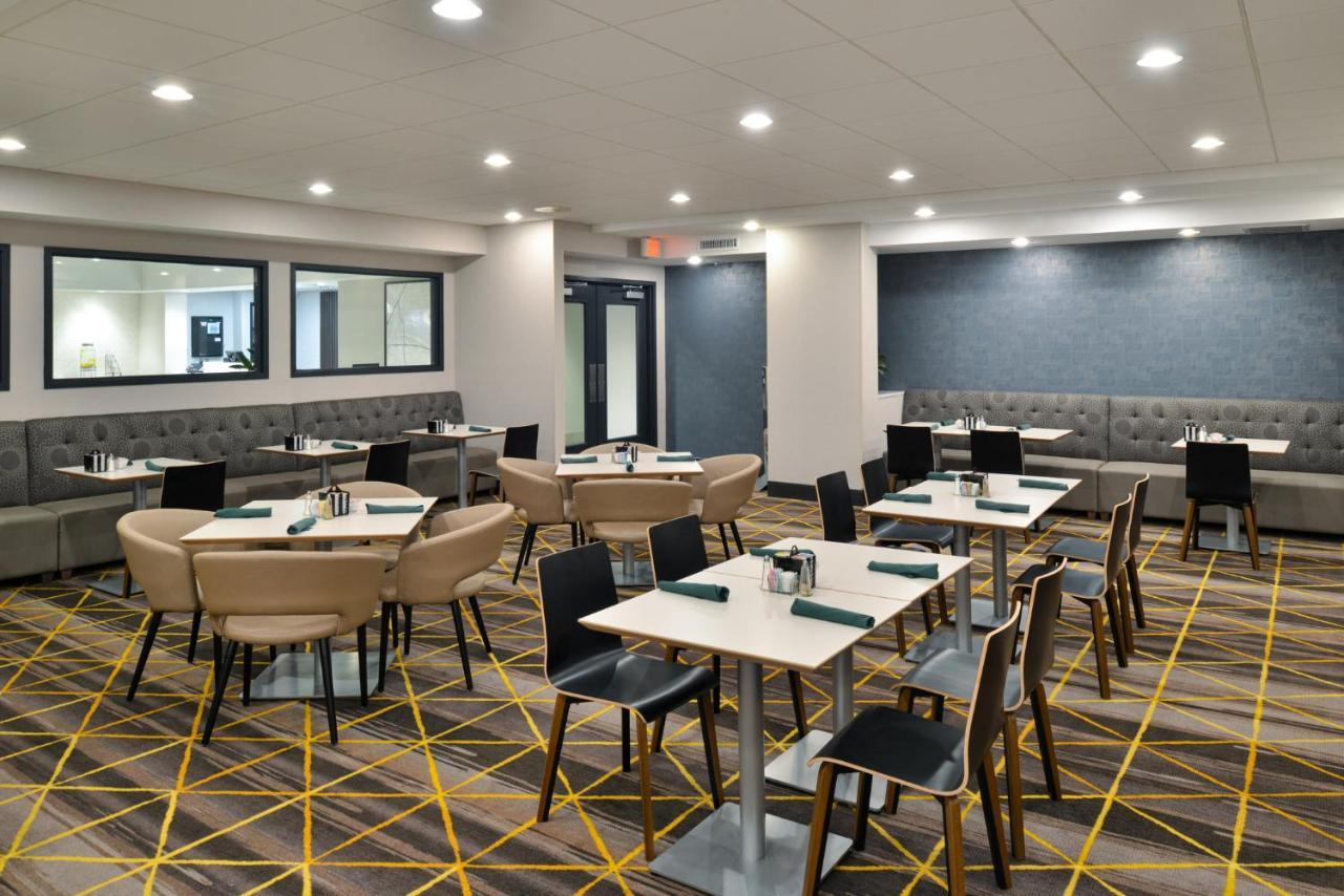 Holiday Inn Hotel & Suites Overland Park-Convention Center By Ihg Екстер'єр фото