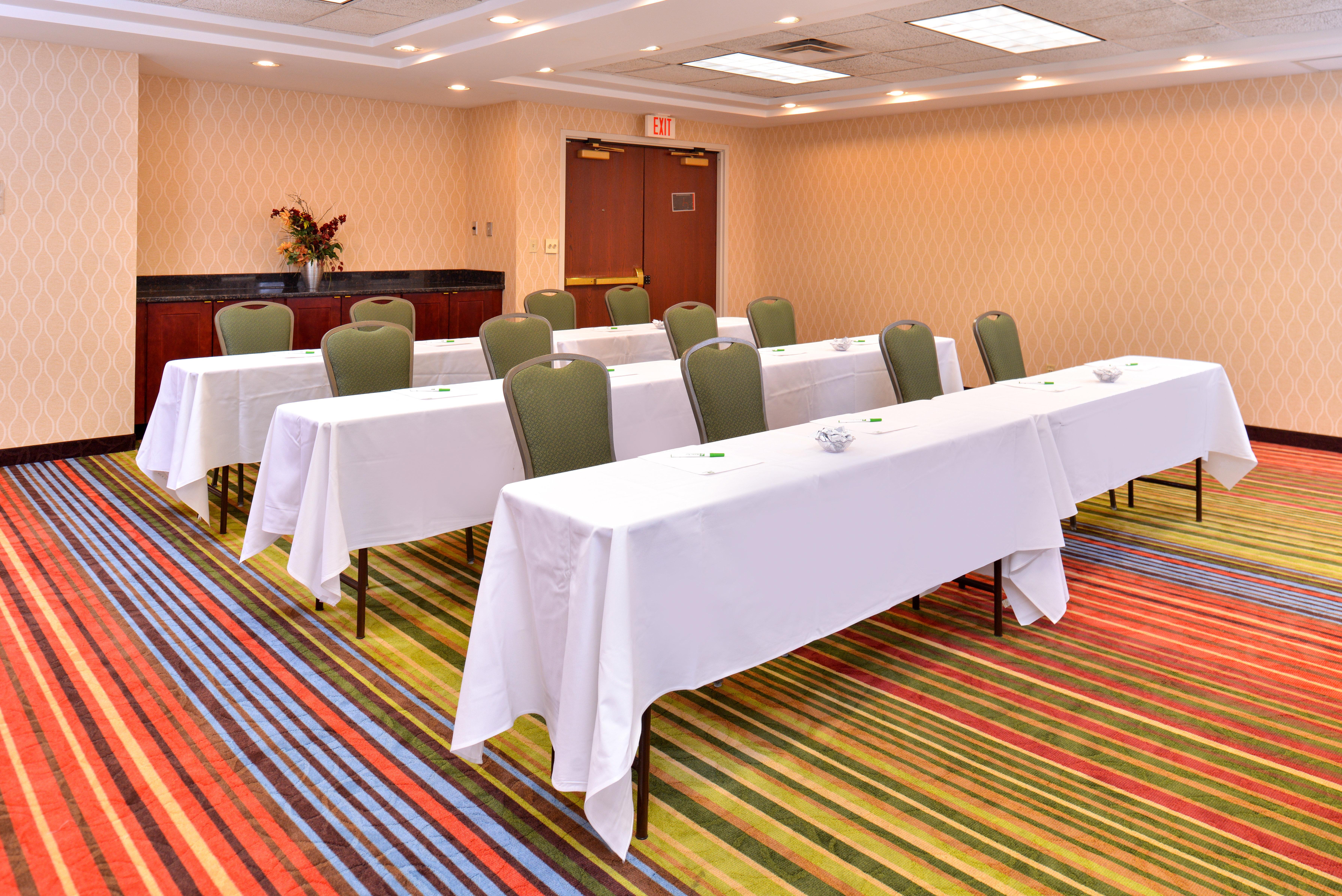 Holiday Inn Hotel & Suites Overland Park-Convention Center By Ihg Екстер'єр фото
