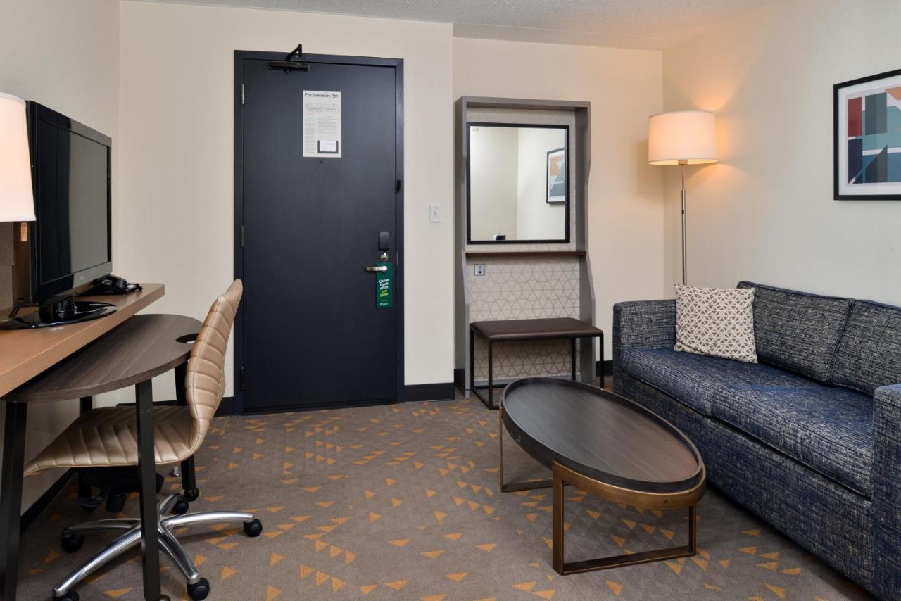 Holiday Inn Hotel & Suites Overland Park-Convention Center By Ihg Екстер'єр фото